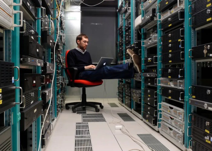 Why Dedicated Server Hosting is Perfect for CRM Systems